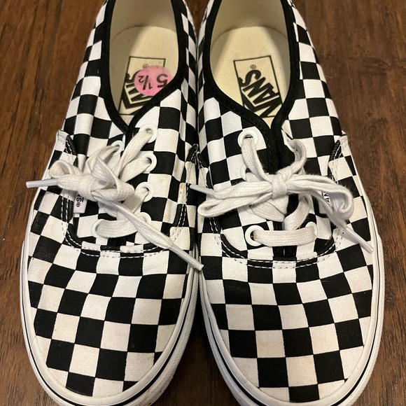 Vans - Picture 2 of 2